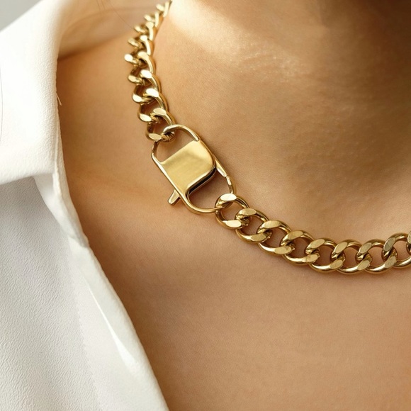 Chunky Thick Chain Clasp Necklace | Gold Plated Stainless Steel Necklace - Picture 5 of 5